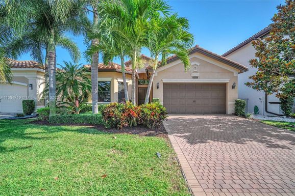 16927 Bridge Crossing Cir, Delray Beach FL 33446