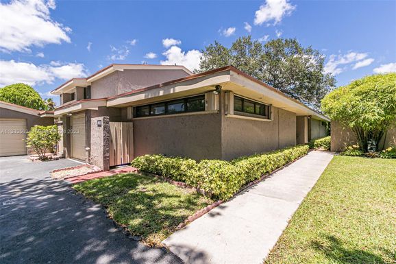 901 Saint Andrews Rd # 10, Hollywood FL 33021