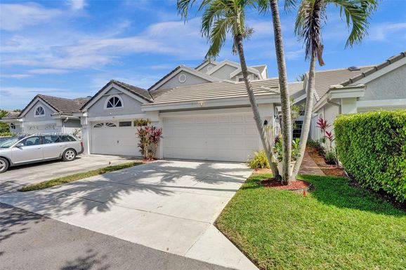 8731 Forest Hills Blvd # D, Coral Springs FL 33065