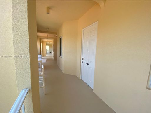 9 E Harbour Isle Dr E # 304, Fort Pierce FL 34949