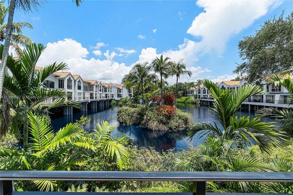 6761 SW 89th Ter, Pinecrest FL 33156