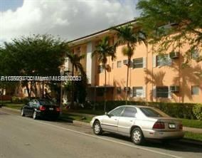 1014 Salzedo St # 105, Coral Gables FL 33134