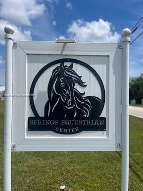 1751 NW 118th Ave, Plantation FL 33323