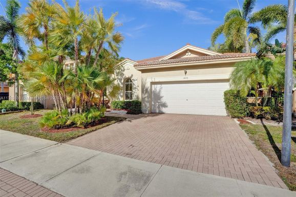5820 NW 122nd Ter, Coral Springs FL 33076