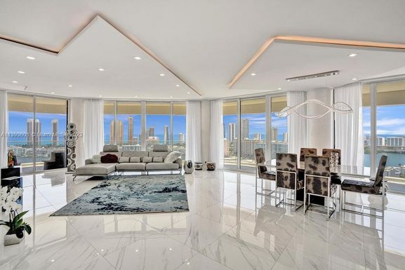 2800 Island Blvd # 3005, Aventura FL 33160