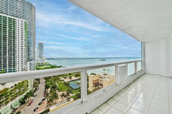 1717 N Bayshore Dr # 2049, Miami FL 33132