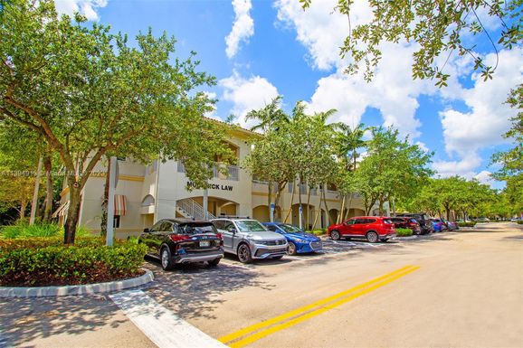 2883 Executive Park Dr # 200, Weston FL 33331