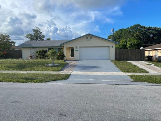 2020 7th Ct S, Lake Worth FL 33461