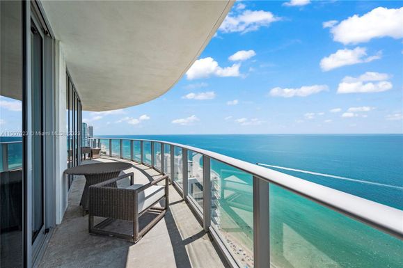 4111 S Ocean Dr # 2702, Hollywood FL 33019
