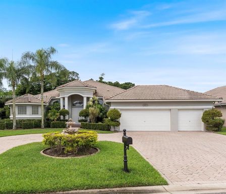 6117 NW 53rd Cir, Coral Springs FL 33067