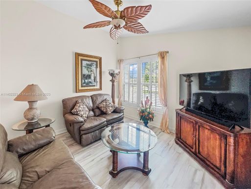 151 Waterside Dr # 151, Hypoluxo FL 33462