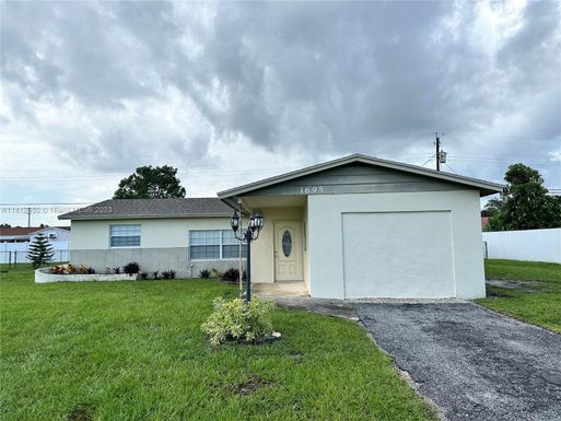 1695 Julie Tonia Dr # 1695, West Palm Beach FL 33415