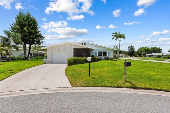 6240 Dusenburg Rd, Delray Beach FL 33484