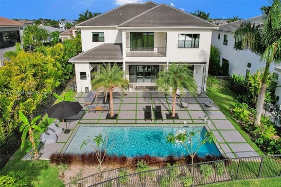 17353 Rosella Rd, Boca Raton FL 33496