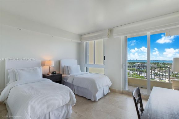 781 Crandon Blvd # 1503, Key Biscayne FL 33149