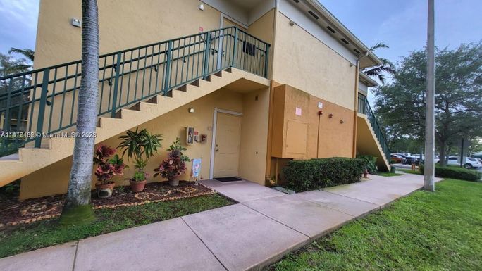 7320 NW 114th Ave # 103, Doral FL 33178