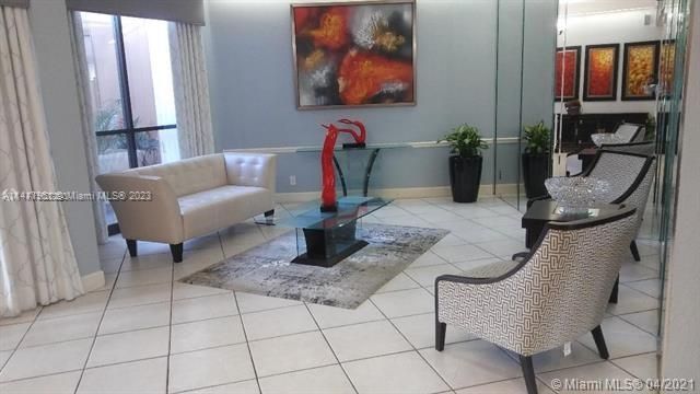 1000 St Charles PL, Pembroke Pines FL 33026