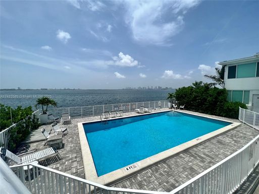 1840 S Treasure Dr # 15, North Bay Village FL 33141