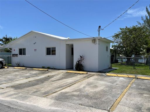 842 SW 2nd St # C, Hallandale Beach FL 33009