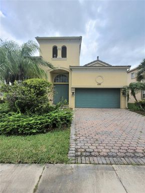 11307 SW Kingslake Cir, Port St. Lucie FL 34987