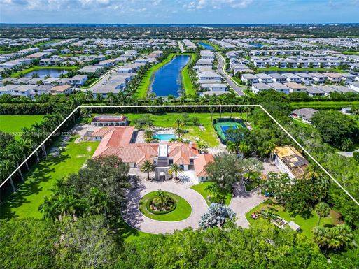 8563 Horseshoe Ln, Boca Raton FL 33496