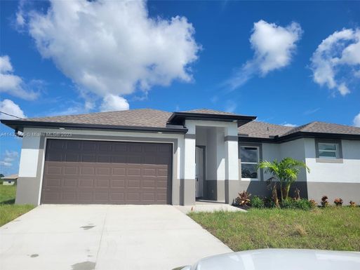 9044 meadow cir, La Belle FL 33935