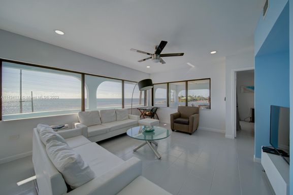 74560 Overseas Hwy PH, Islamorada FL 33036