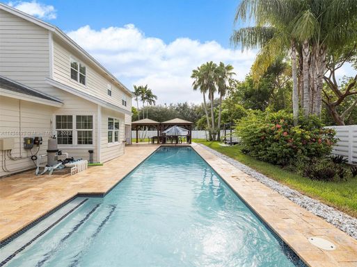 15031 SW 146th St, Miami FL 33196