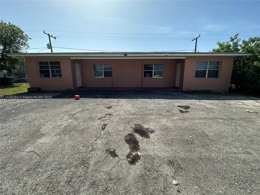 1641 NW 5th St, Boynton Beach FL 33435