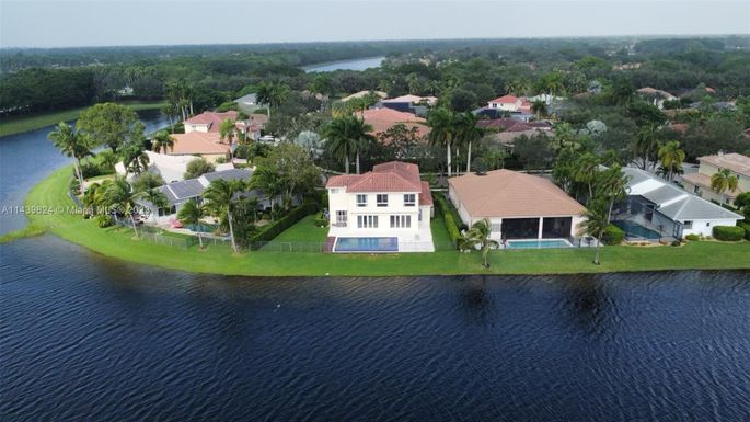 1504 Lantana Dr, Weston FL 33326
