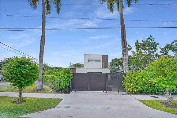 1601 NW 6th Ave, Fort Lauderdale FL 33311