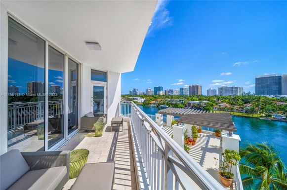 9751 E Bay Harbor Dr # 6D, Bay Harbor Islands FL 33154