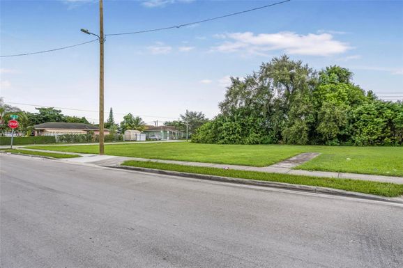 538 NW 13th Street, Florida City FL 33034