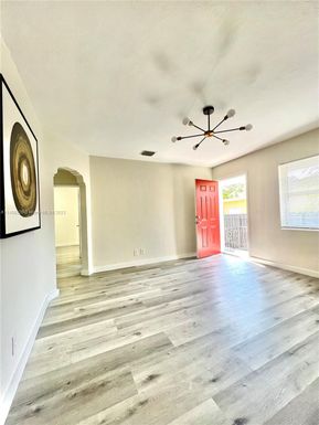 80 NE 64th St, Miami FL 33138