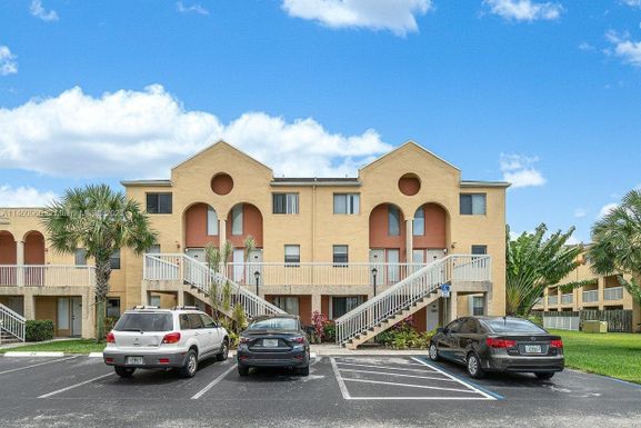 5200 NW 31st Ave # 12, Fort Lauderdale FL 33309