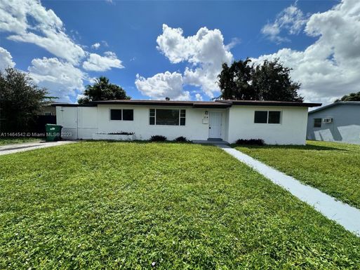 770 NW 179th St, Miami Gardens FL 33169