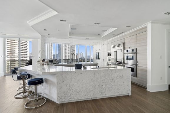 4100 Island Blvd # 1102, Aventura FL 33160