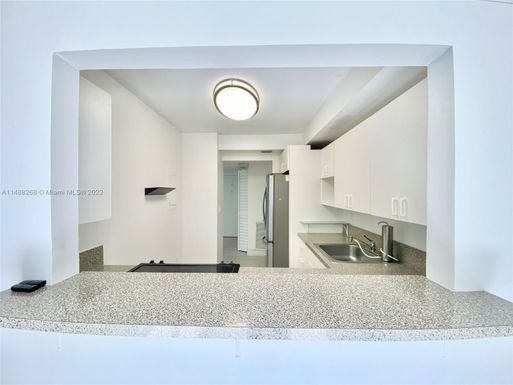 17620 Atlantic Blvd # 408, Sunny Isles Beach FL 33160