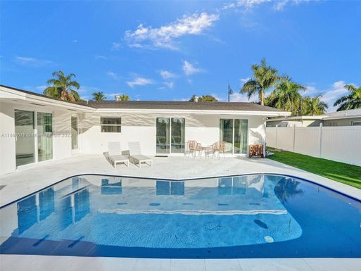 1731 SW 3rd Ave, Pompano Beach FL 33060