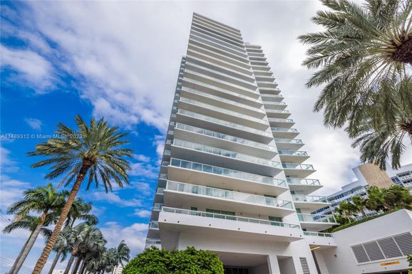 10 Venetian Way # 2303, Miami Beach FL 33139