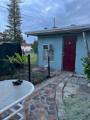 1221 Miner Rd # 4, Lake Worth FL 33462