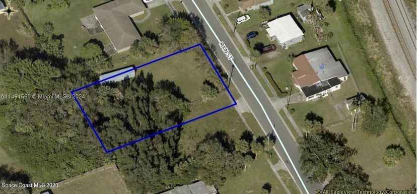 2524 MAIN, Melbourne FL 32901