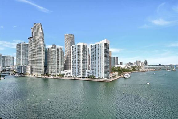 848 Brickell Key Dr # 1906, Miami FL 33131
