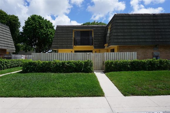3105 31st Way, West Palm Beach FL 33407