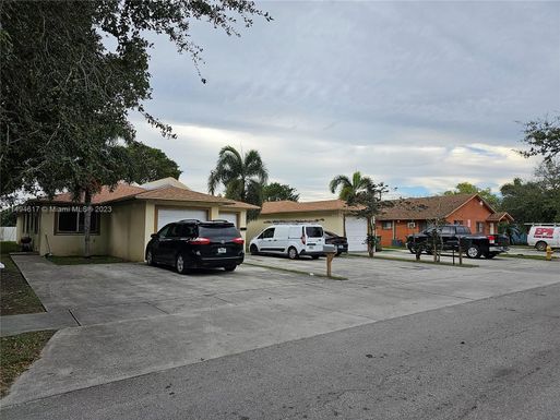 48 NW 3rd Ave, Homestead FL 33030