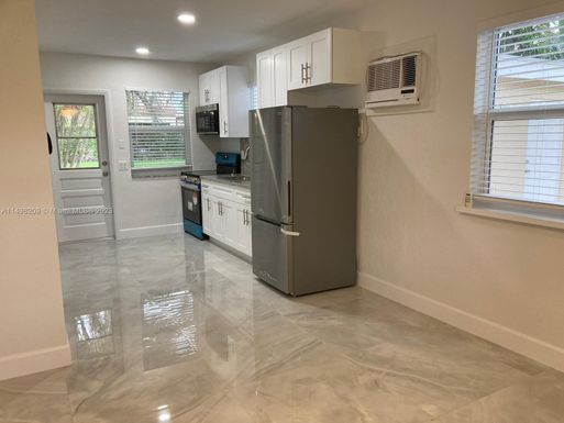 5401 SW 64th Ave # 5, Davie FL 33314