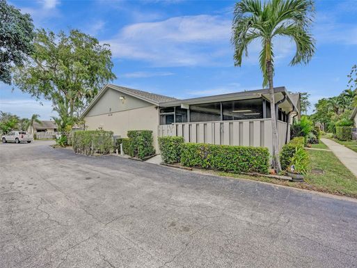 8072 Ambach Way # A, Hypoluxo FL 33462