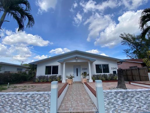 2243 Jackson St, Hollywood FL 33020