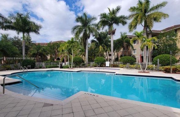 6533 villa at Emerald # 304, West Palm Beach FL 33411