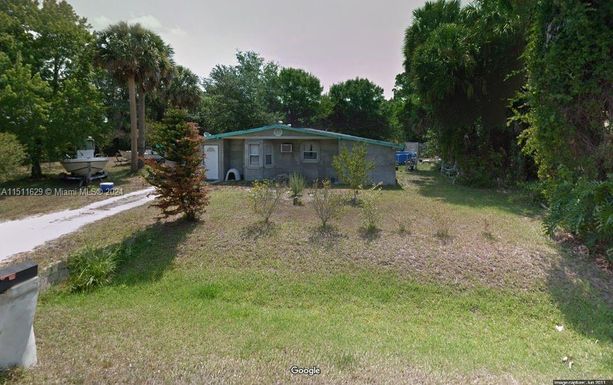 3966 NW 38th Ave., Okeechobee FL 34972